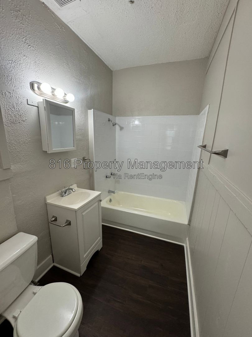 Gallery Image 13