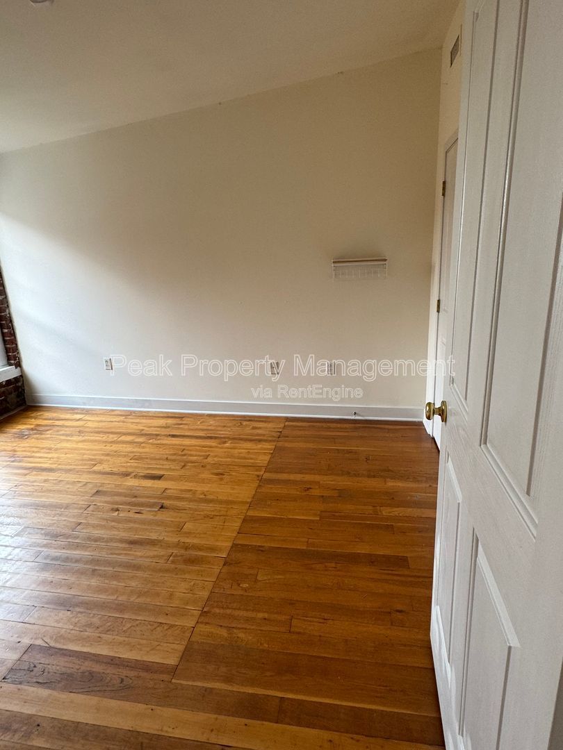 Gallery Image 6
