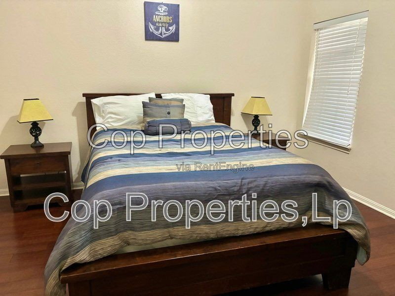 Gallery Image 33