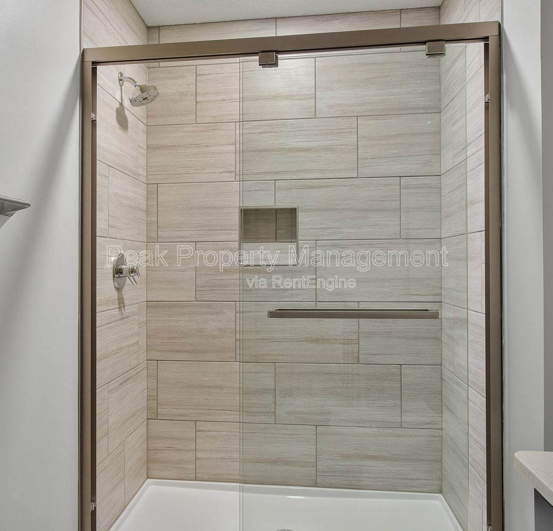 Gallery Image 19