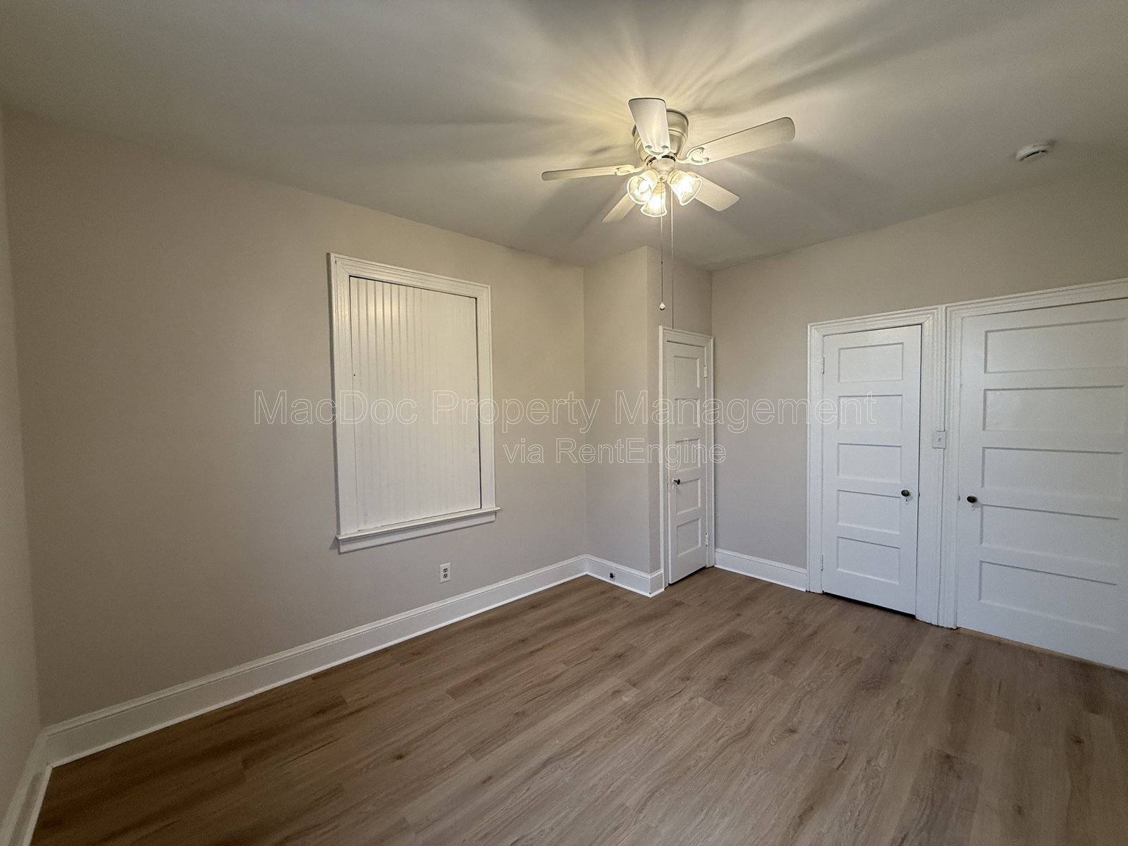 Gallery Image 18