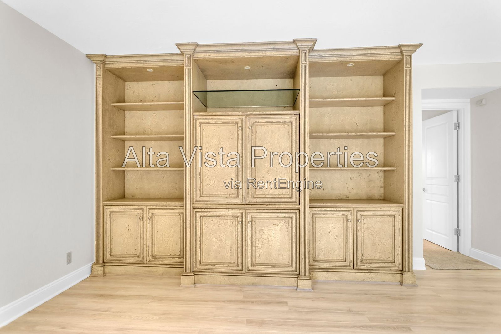 Gallery Image 9
