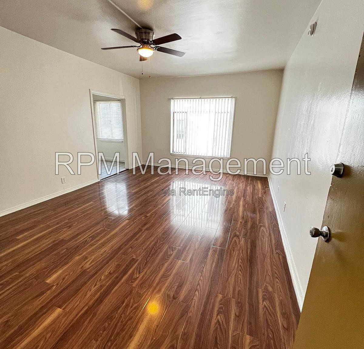 Gallery Image 0