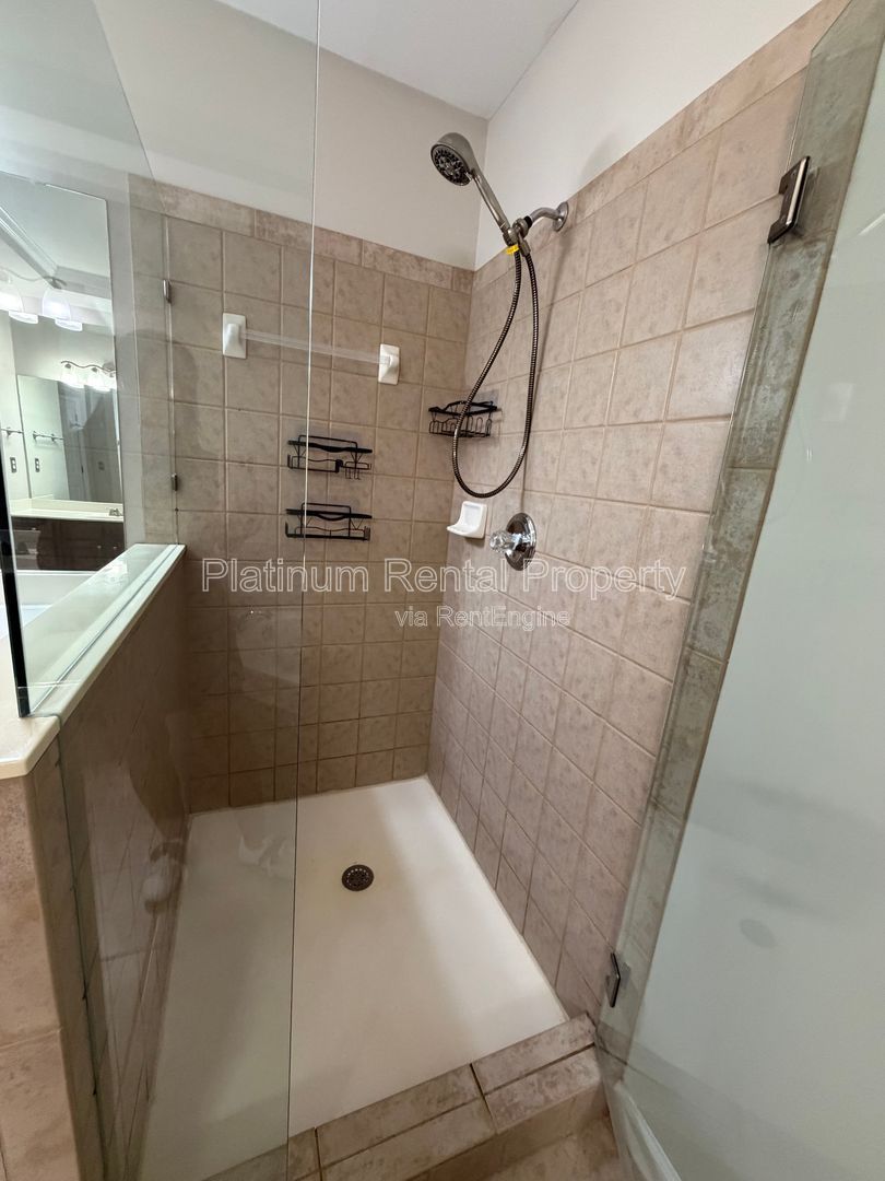 Gallery Image 25