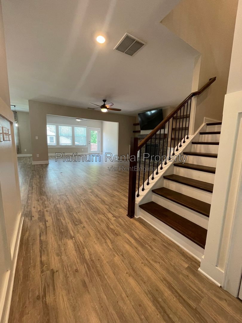 Gallery Image 17