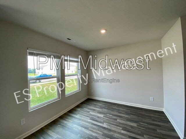 Gallery Image 22