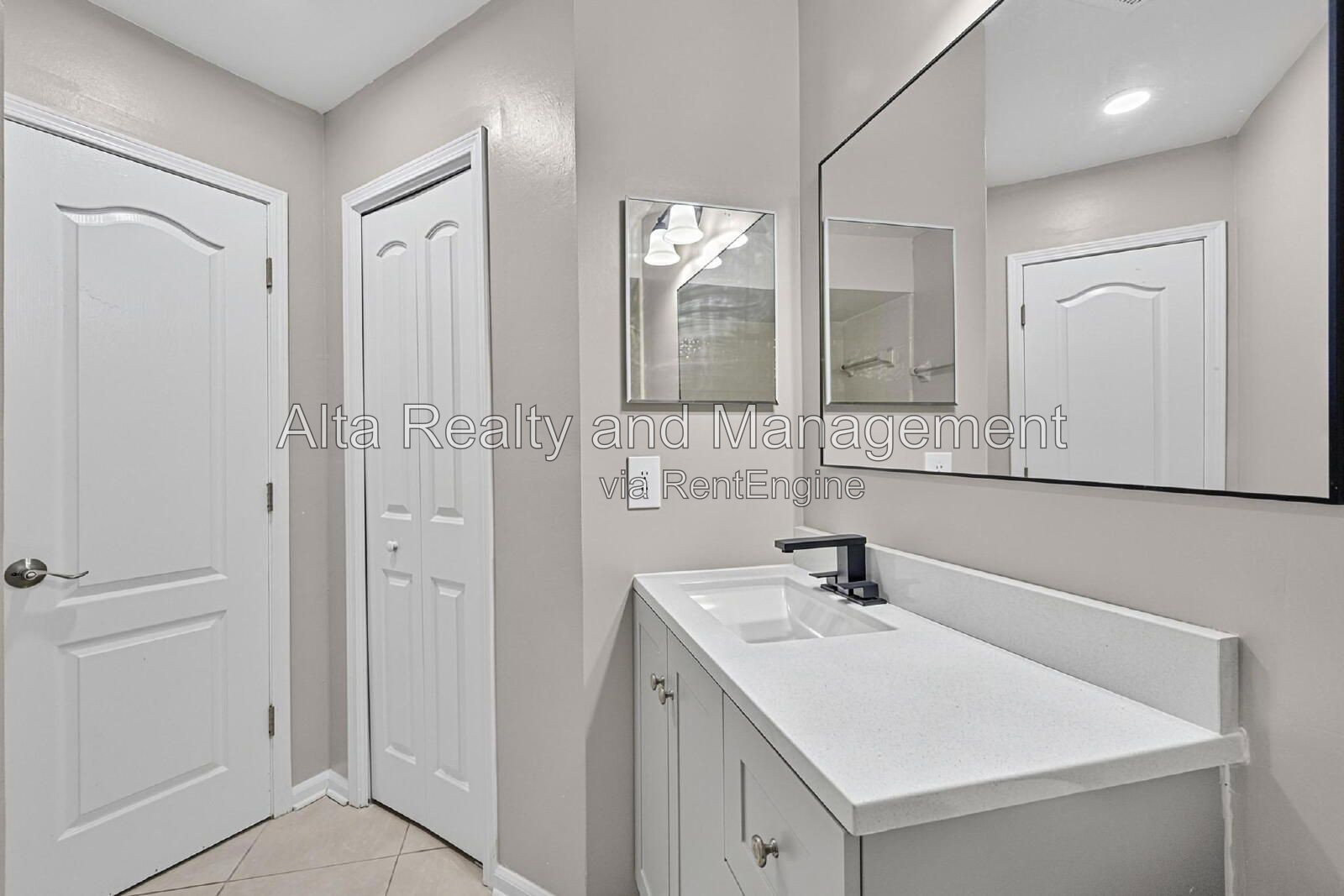 Gallery Image 19