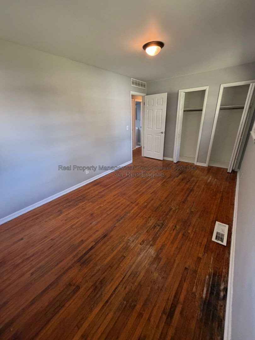 Gallery Image 14