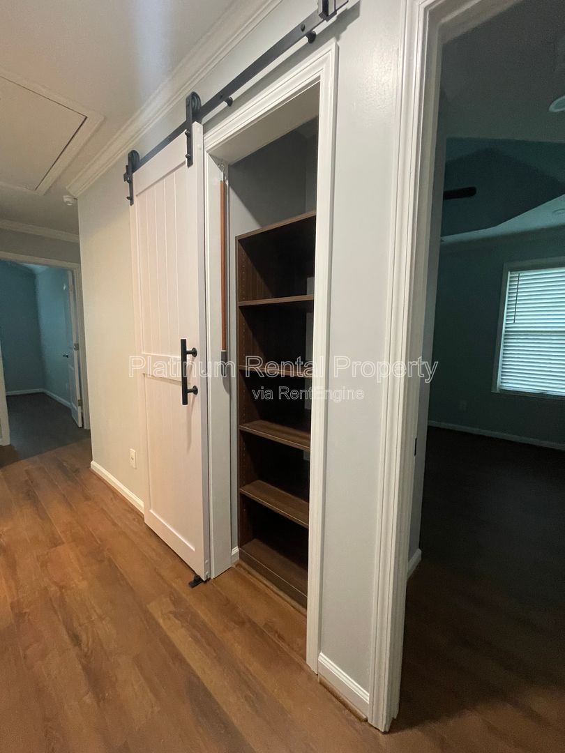 Gallery Image 26