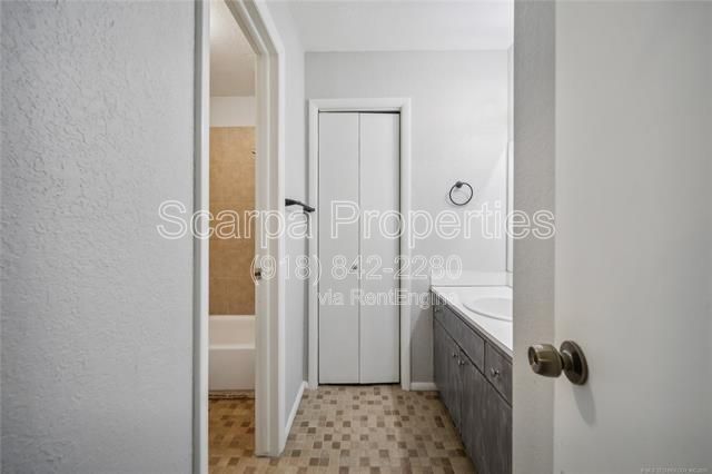 Gallery Image 14