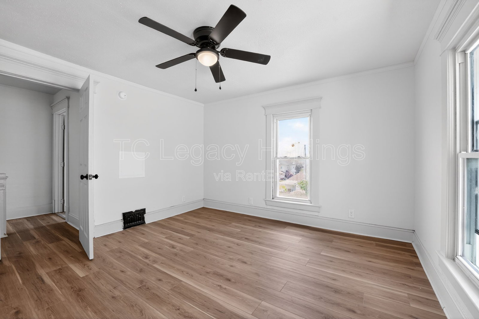 Gallery Image 17