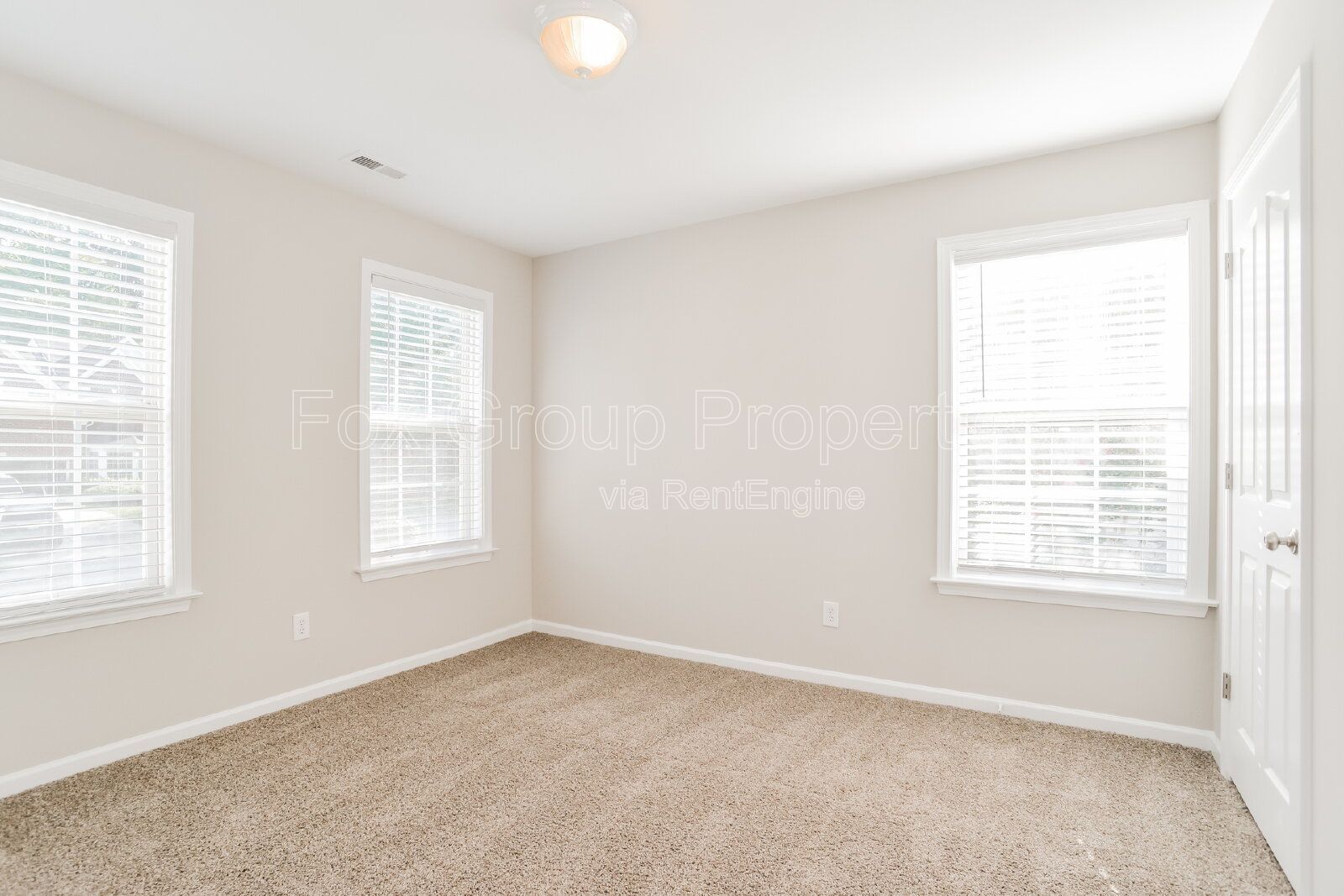 Gallery Image 19