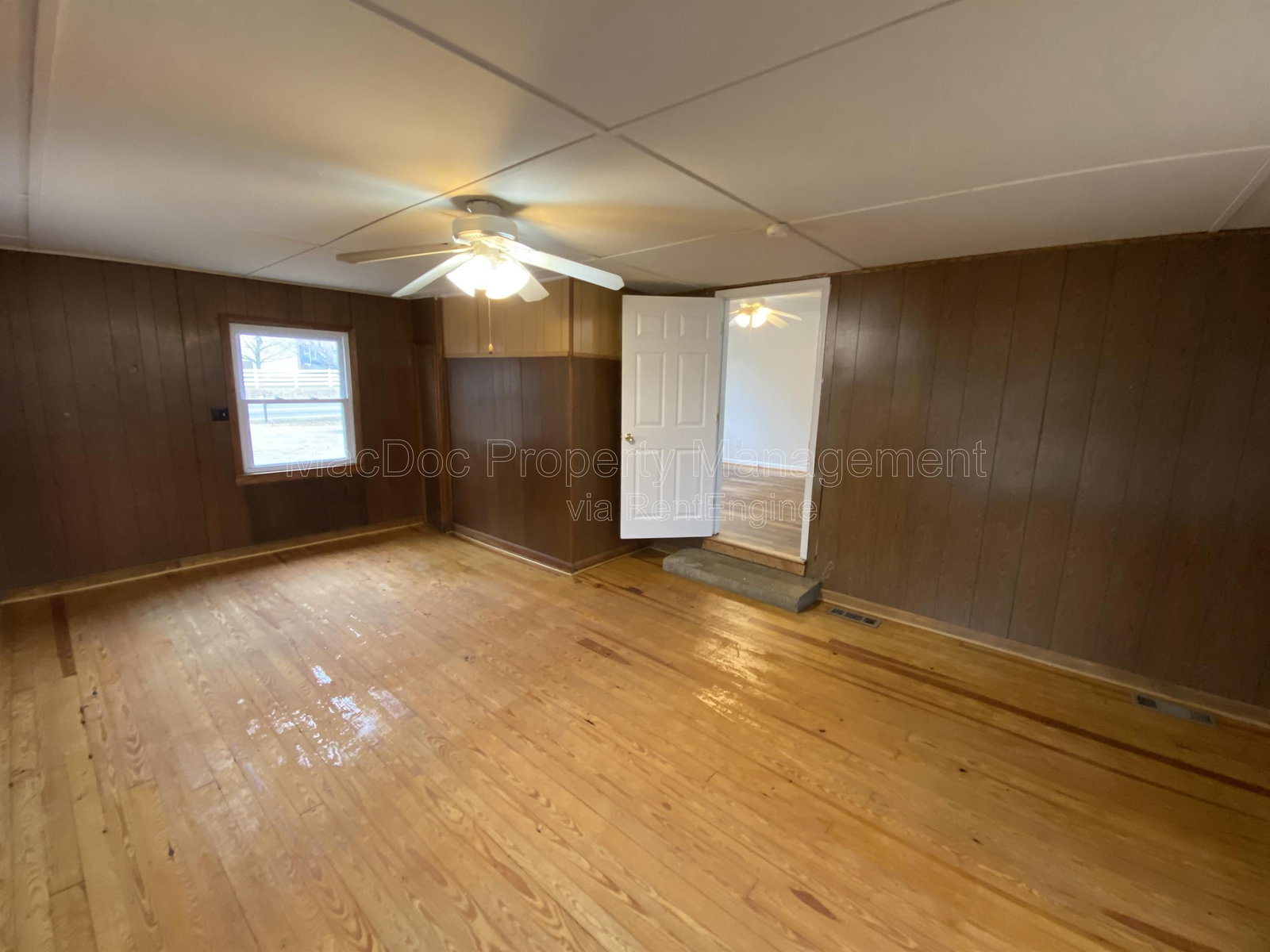 Gallery Image 16