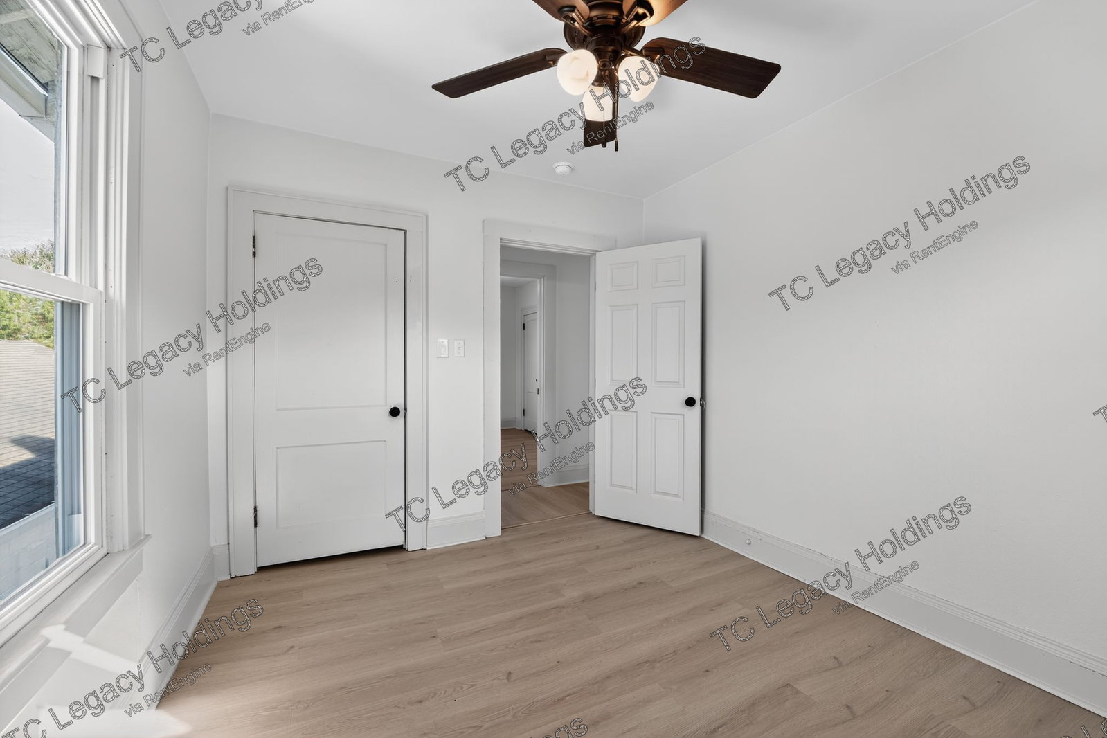 Gallery Image 19