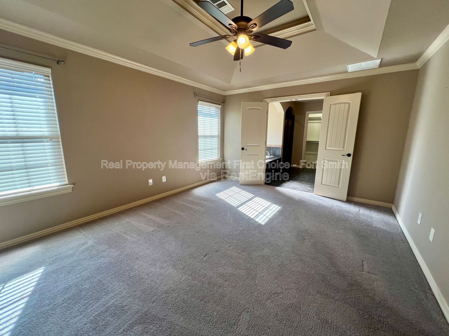 Gallery Image 17