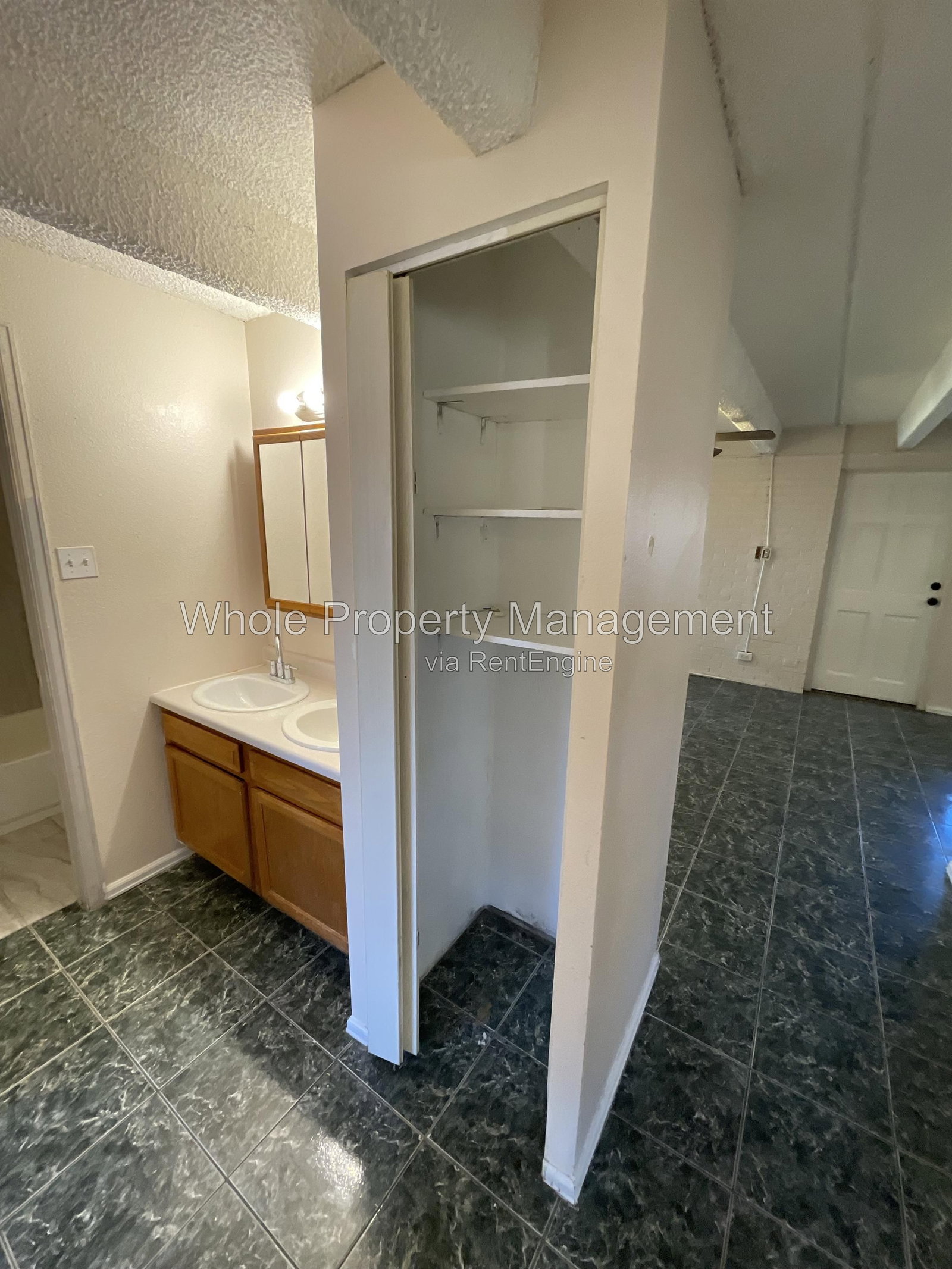 Gallery Image 18
