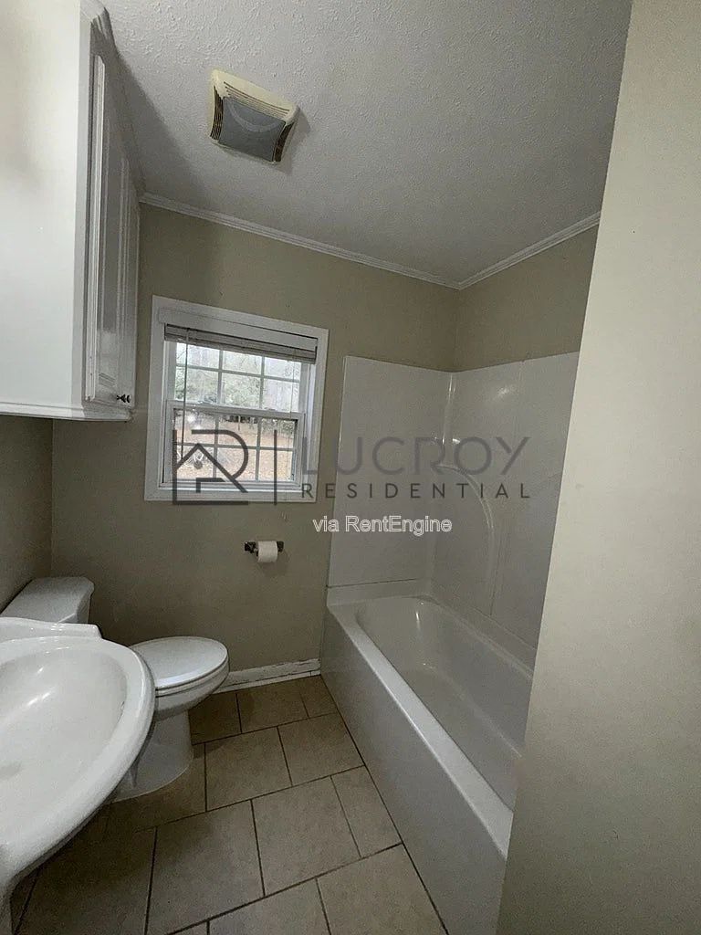 Gallery Image 16