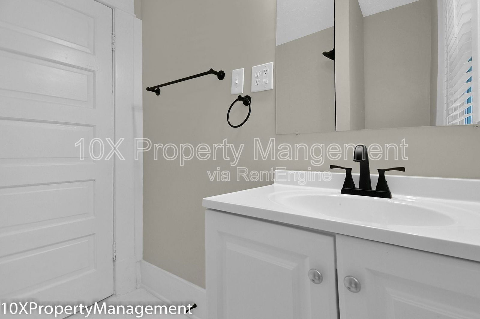 Gallery Image 17