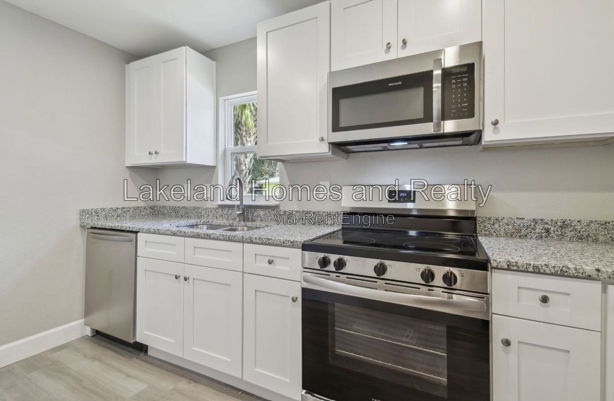 Gallery Image 16