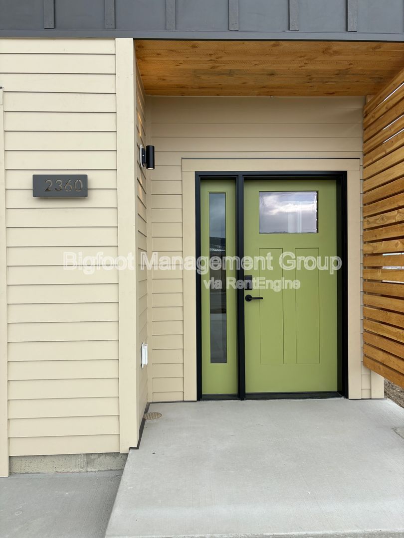 Gallery Image 0