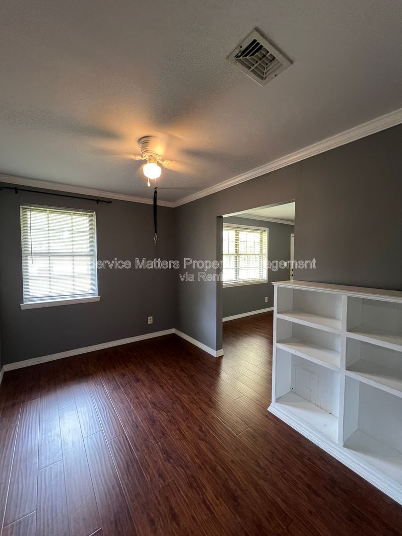 Gallery Image 11