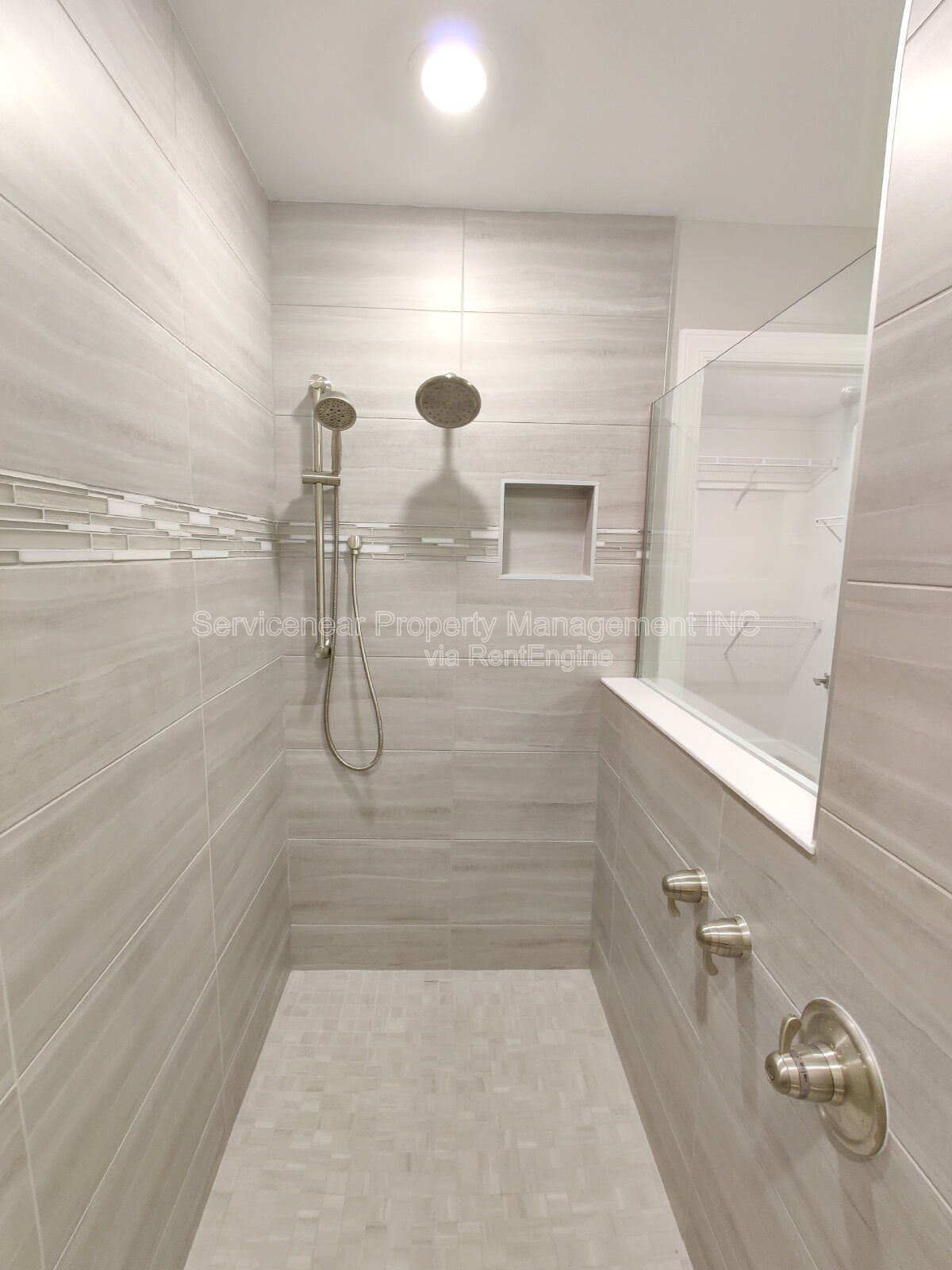 Gallery Image 19