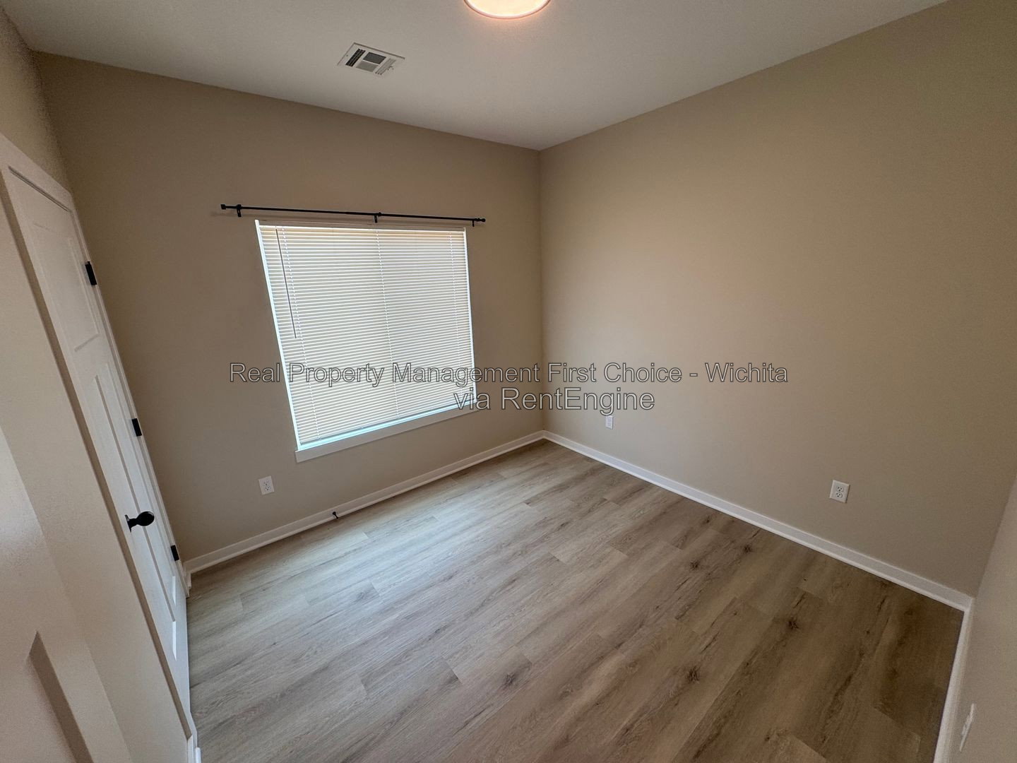 Gallery Image 18