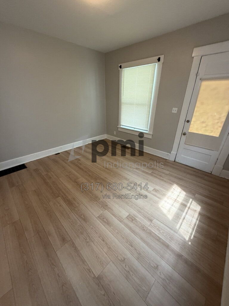 Gallery Image 33