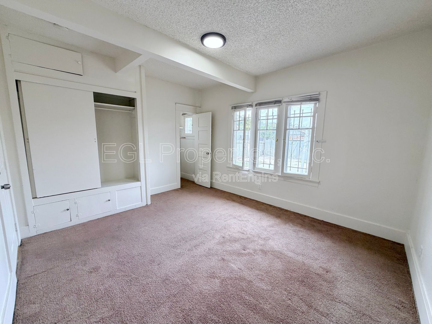 Gallery Image 19