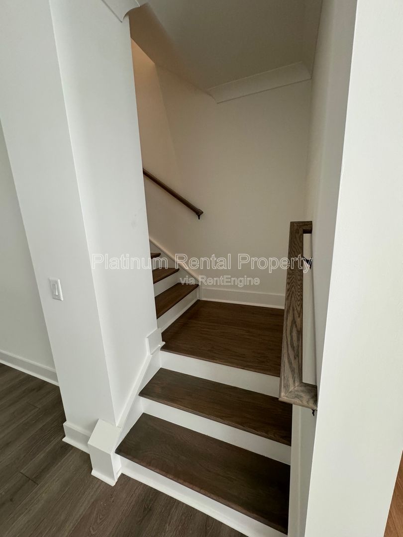 Gallery Image 19