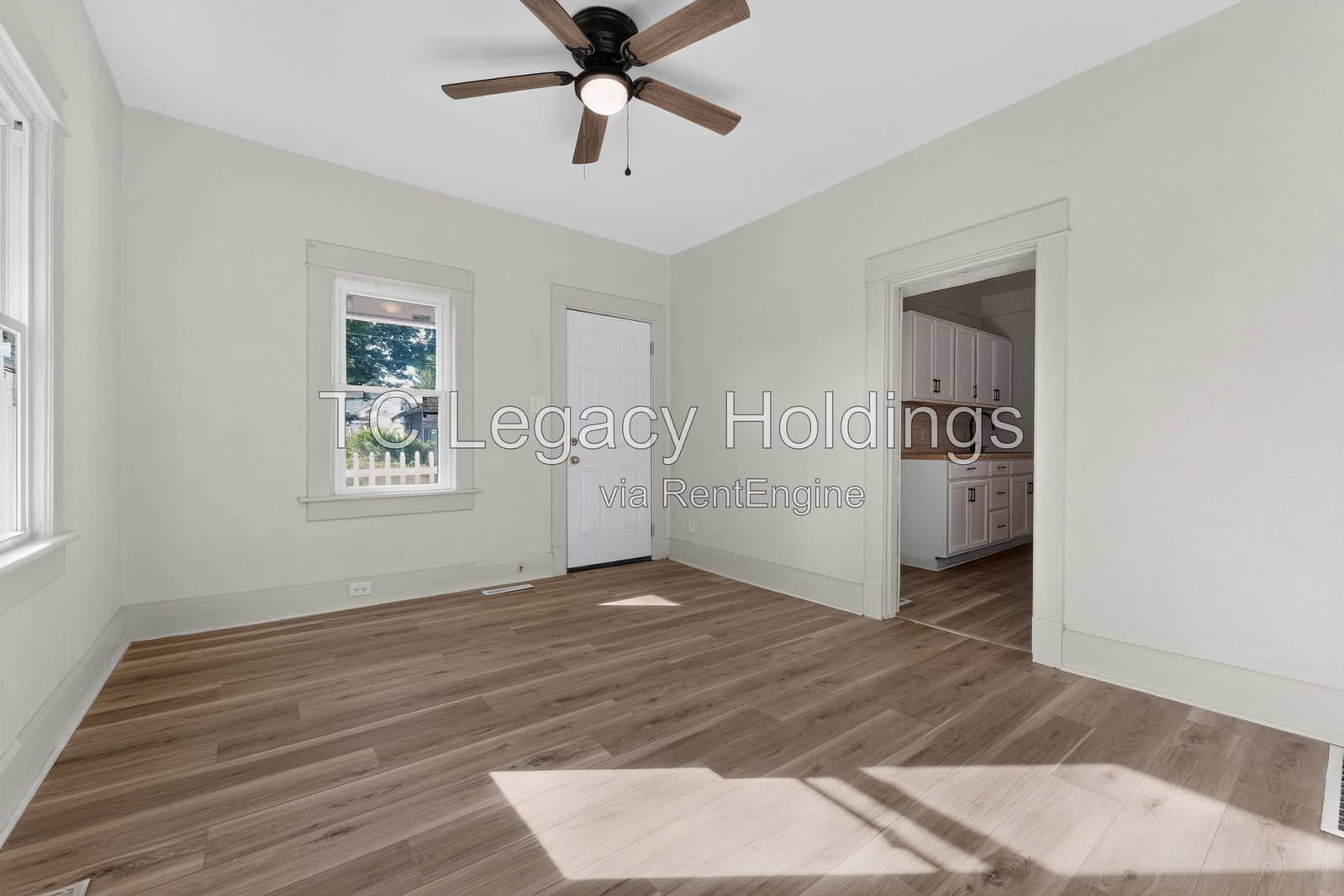 Gallery Image 13