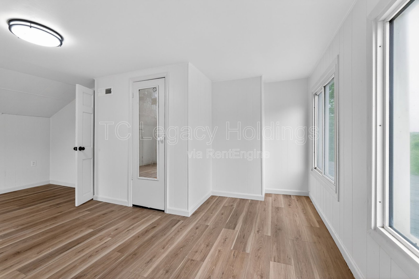 Gallery Image 16