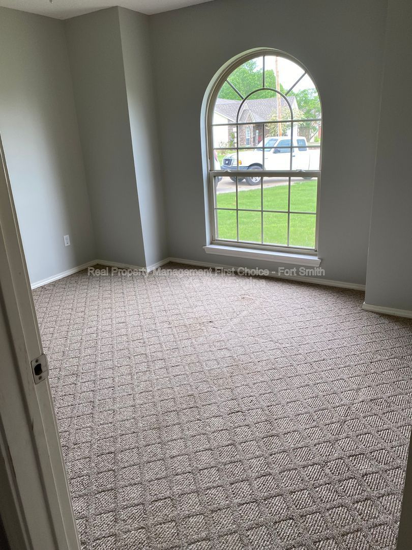 Gallery Image 14