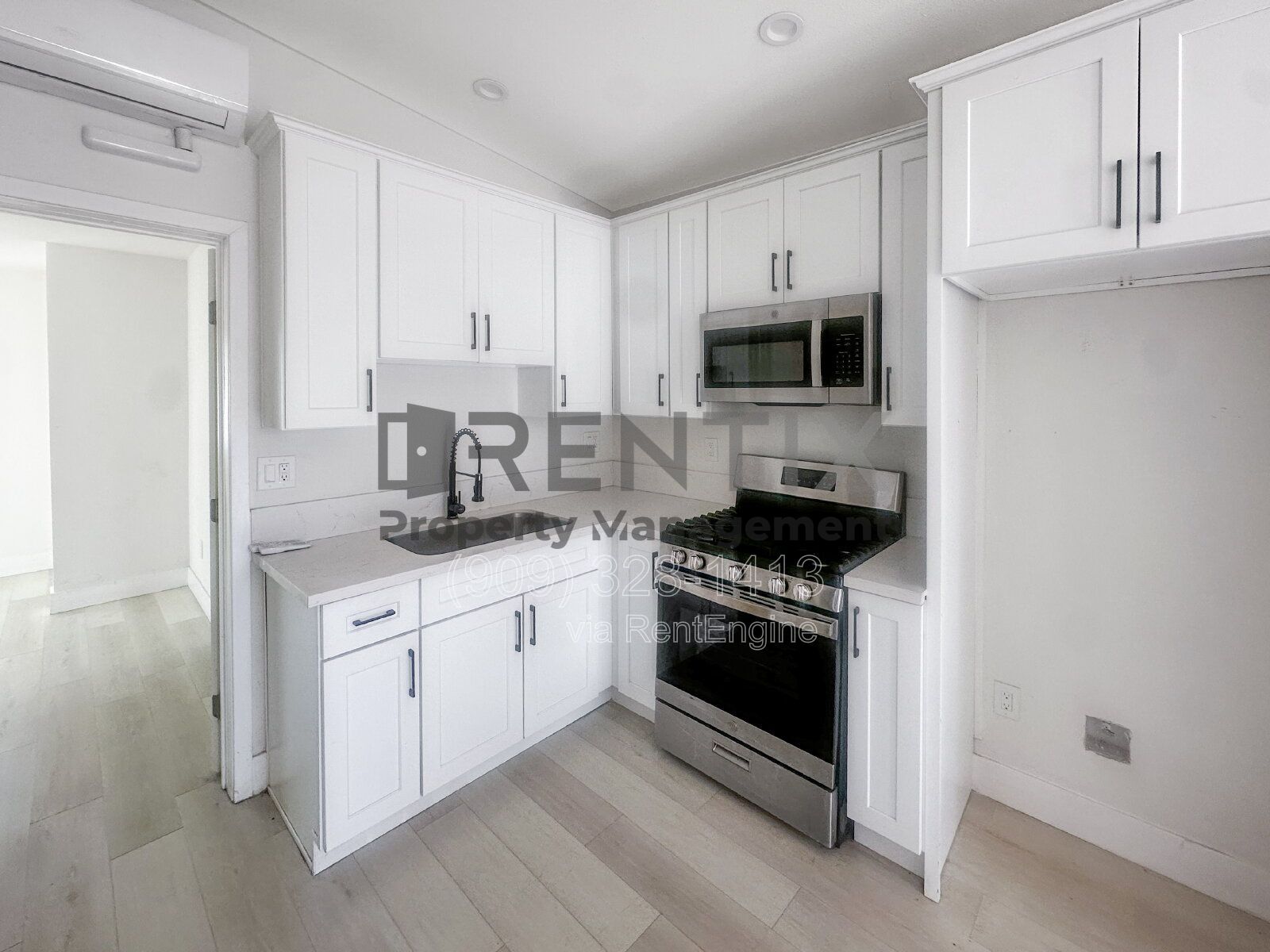 Gallery Image 0