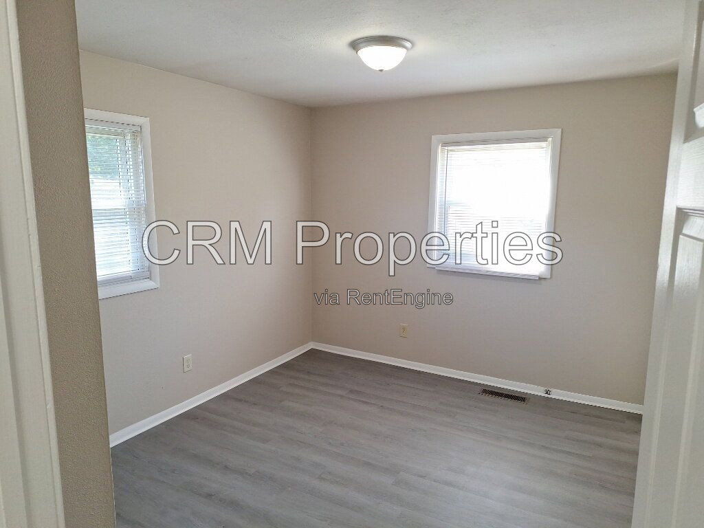 Gallery Image 17