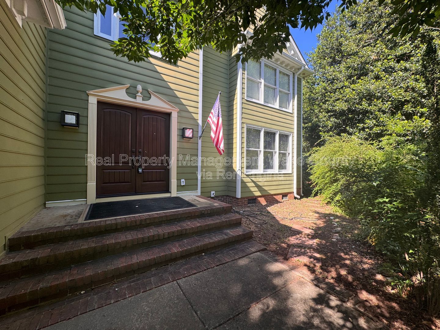 Gallery Image 0