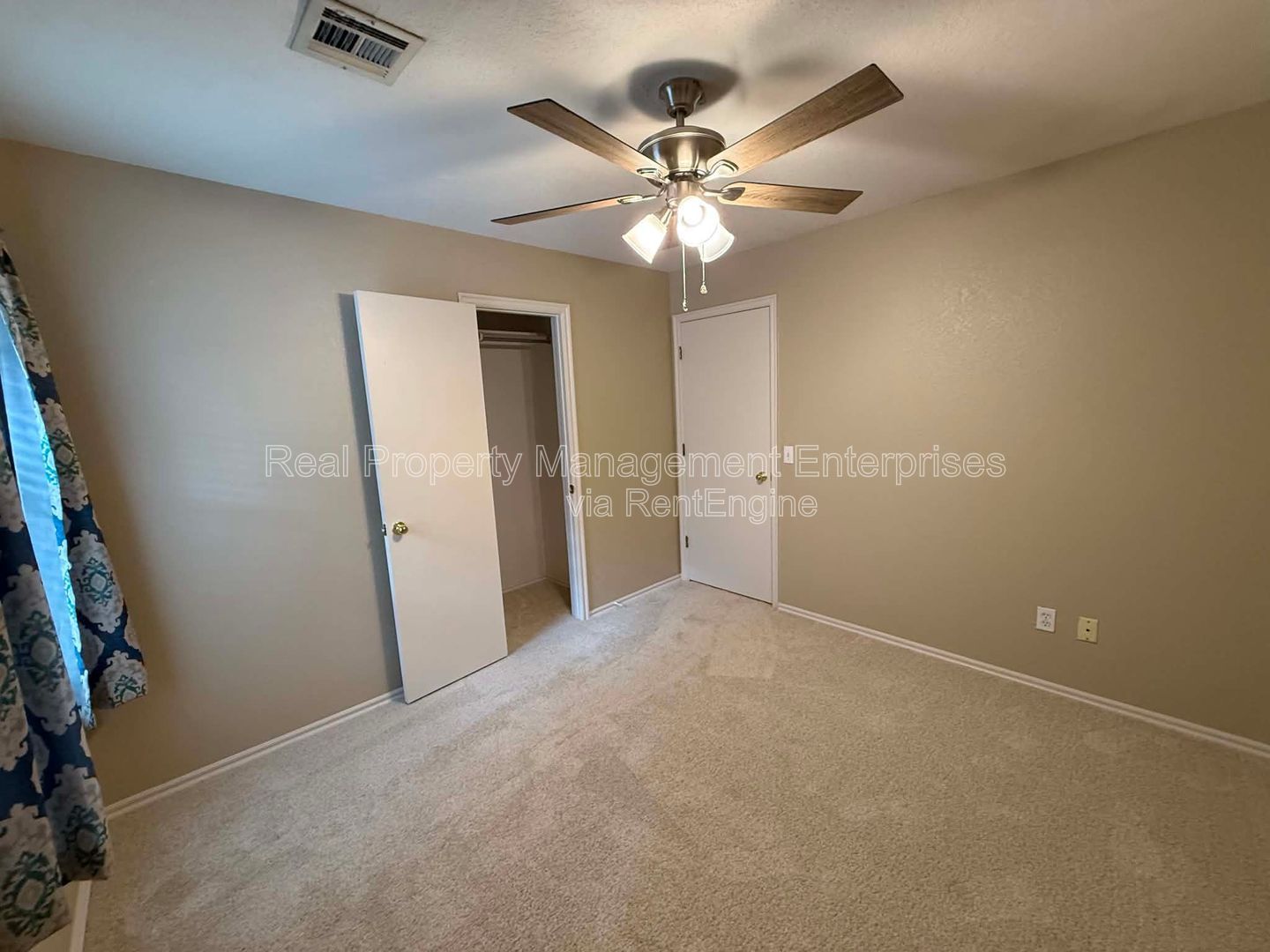 Gallery Image 19