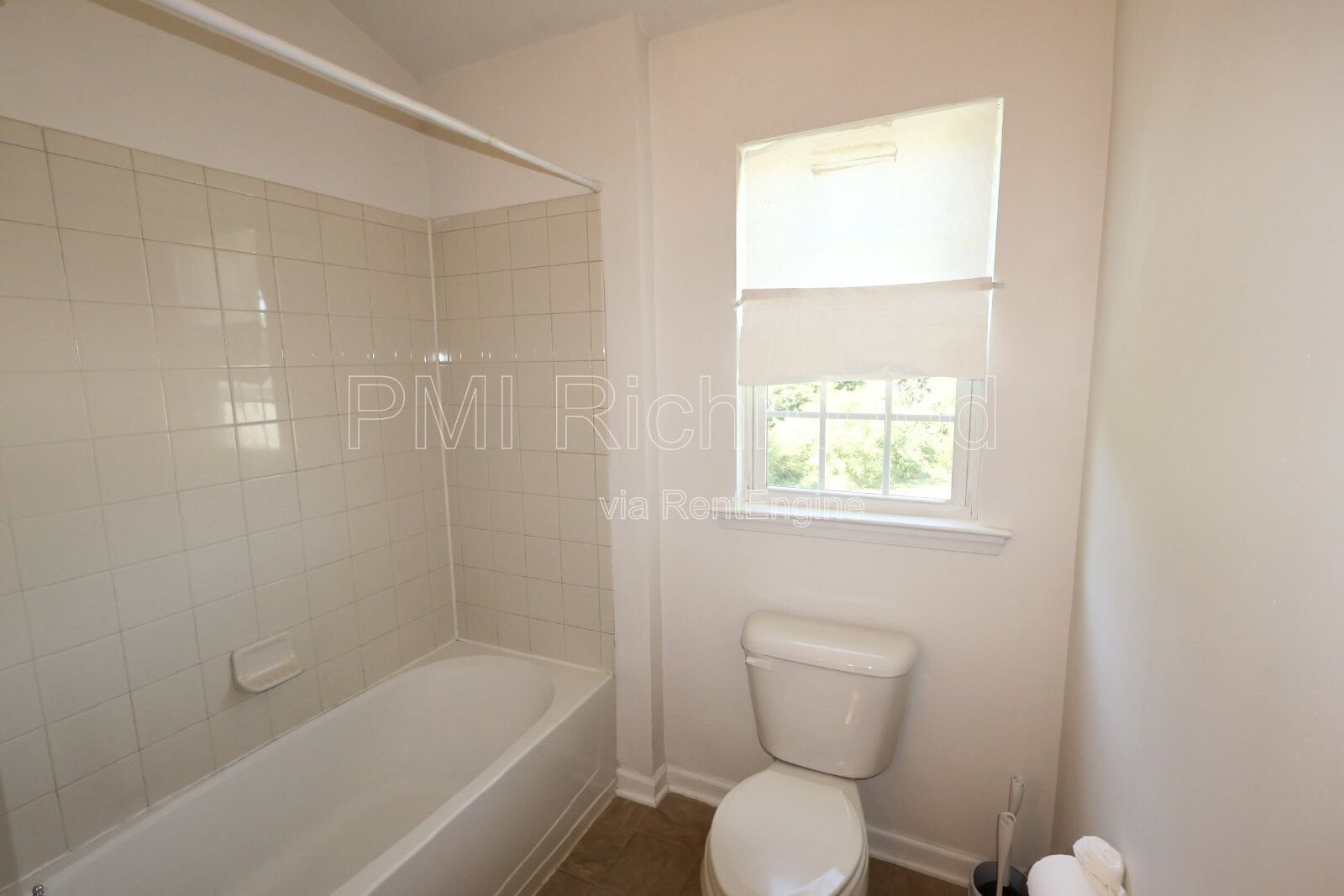 Gallery Image 19