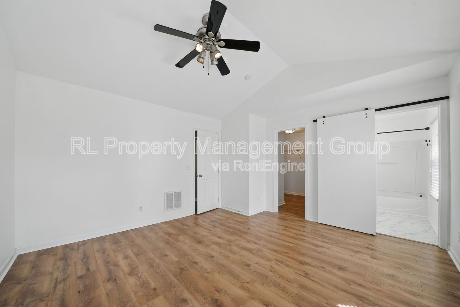 Gallery Image 28