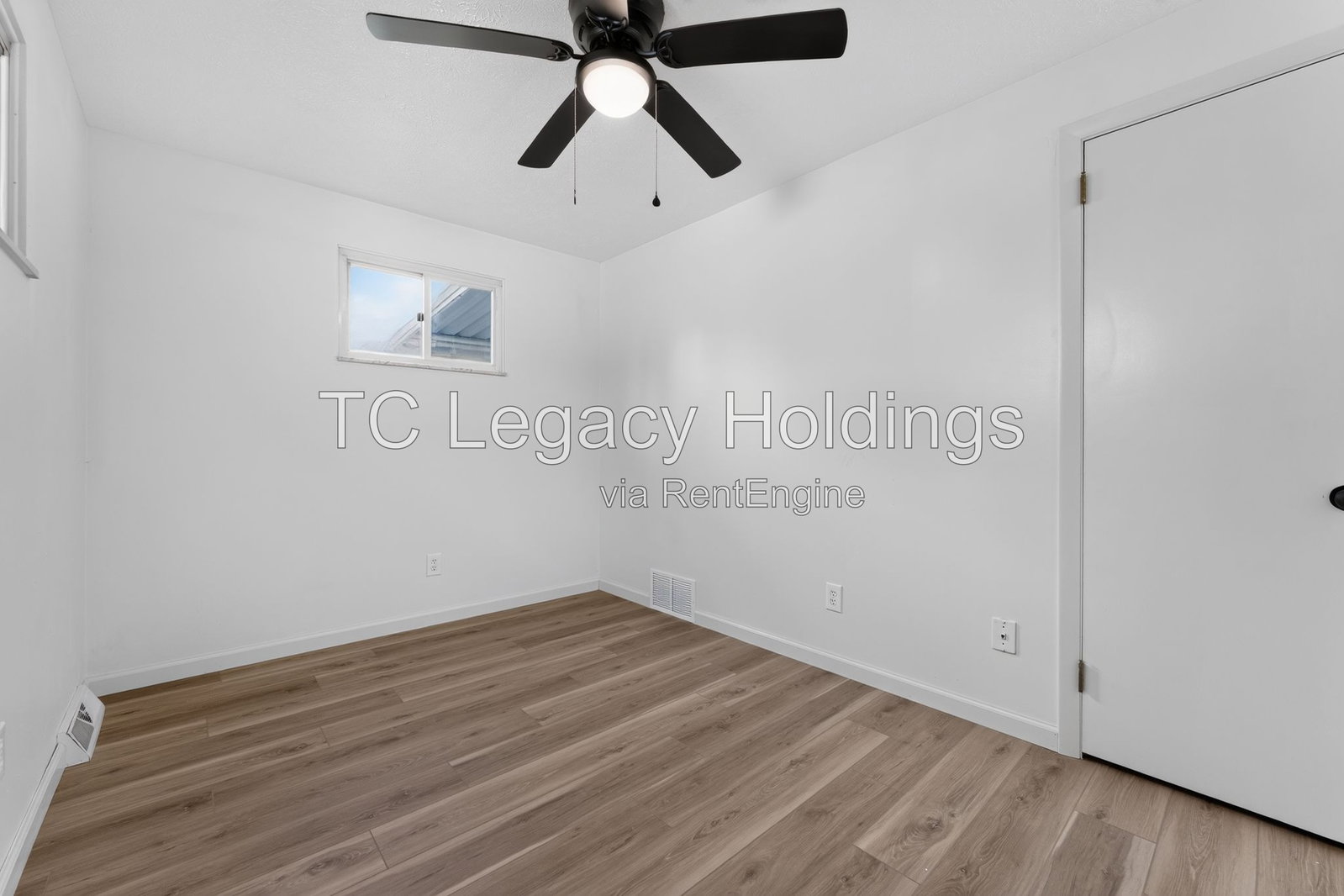 Gallery Image 16