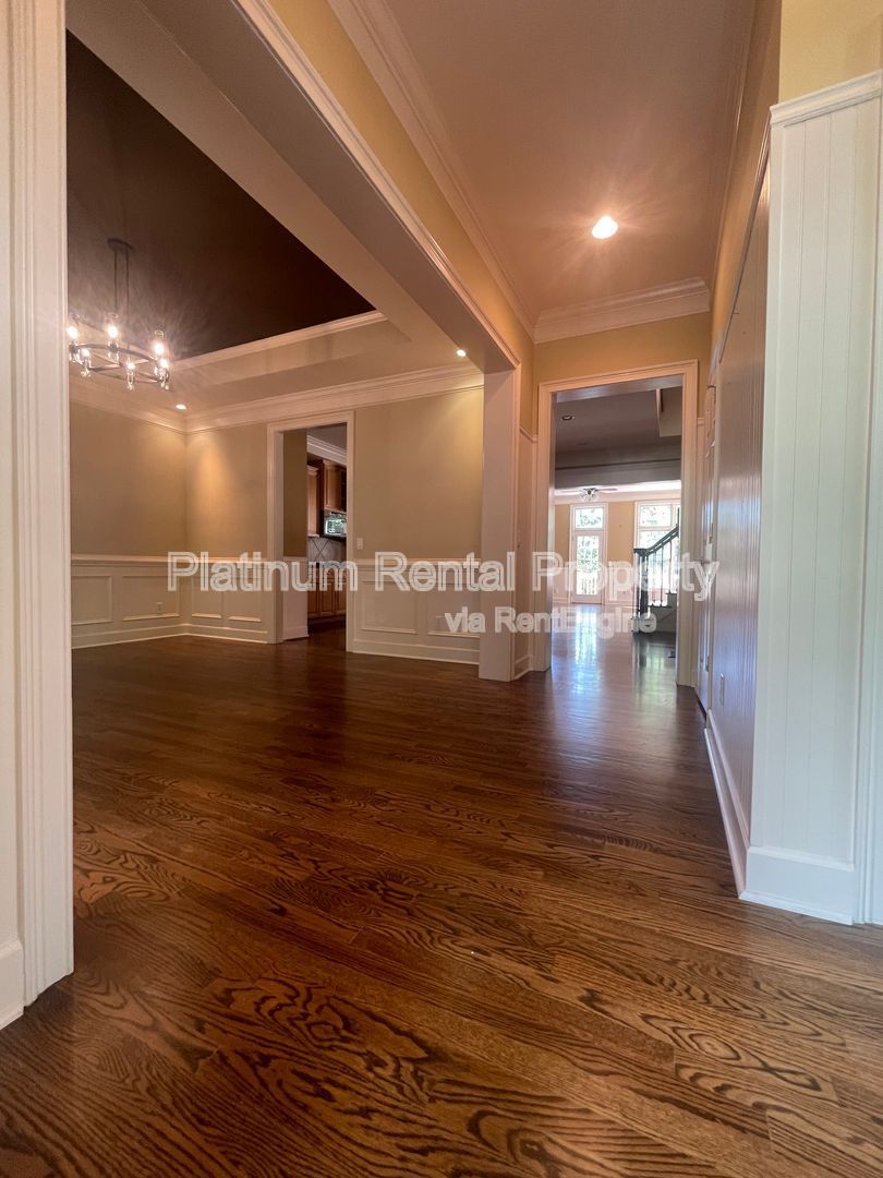 Gallery Image 10