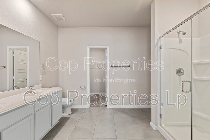 Gallery Image 32
