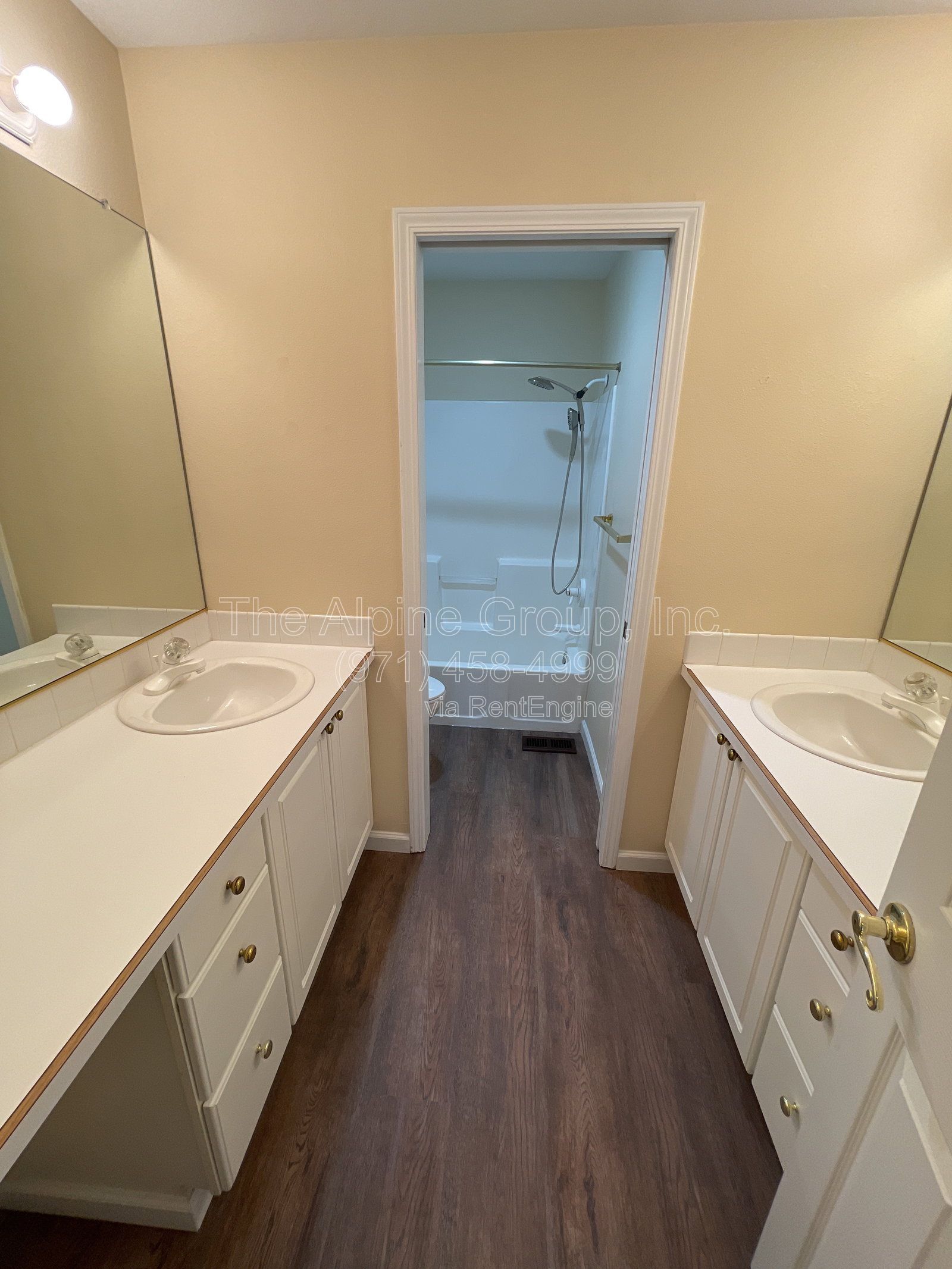 Gallery Image 15