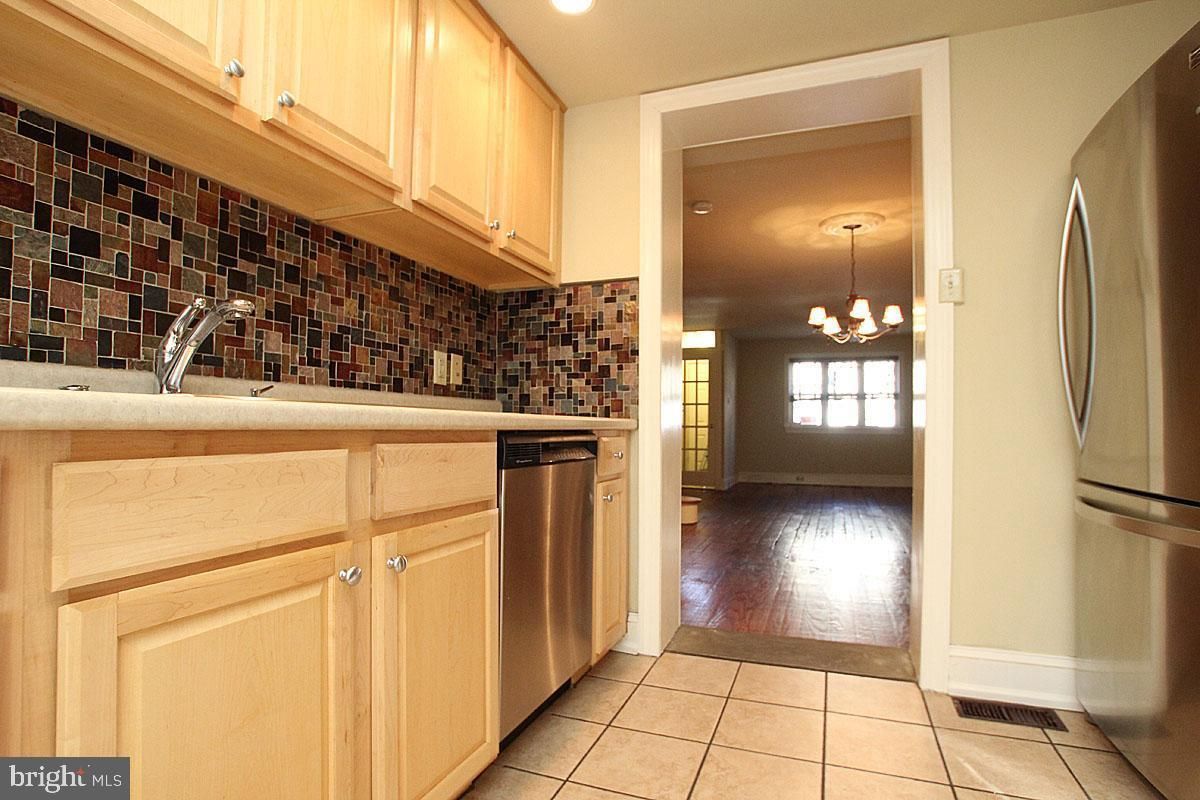 Gallery Image 0