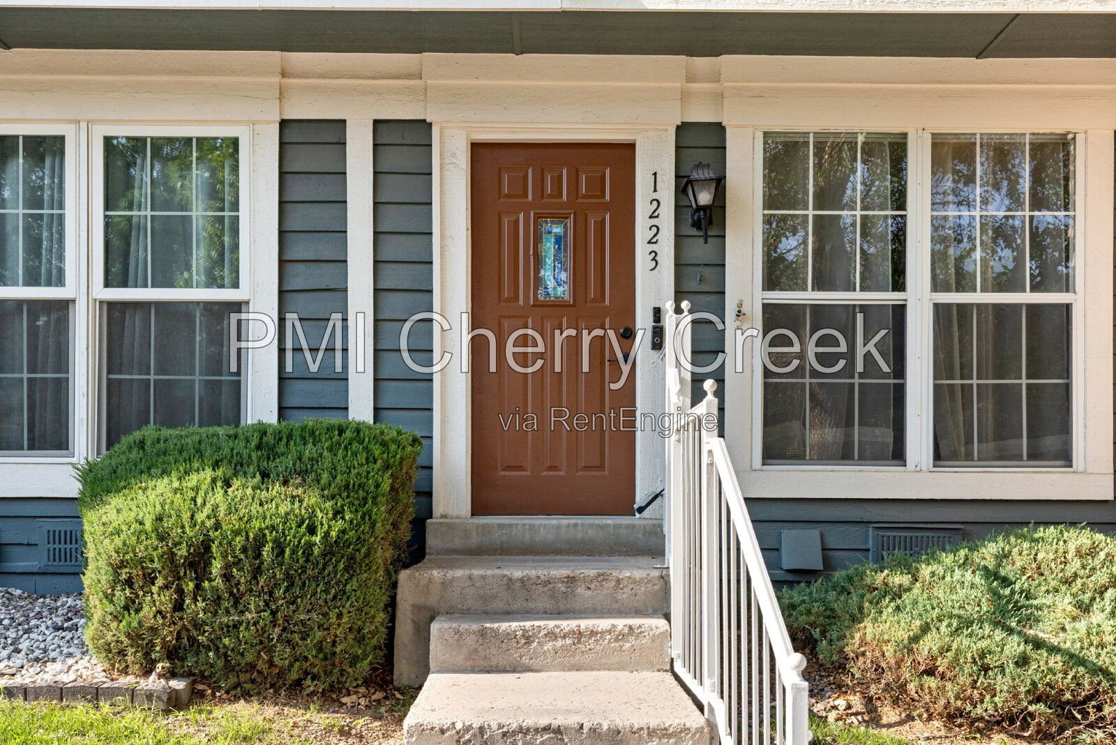 Gallery Image 0