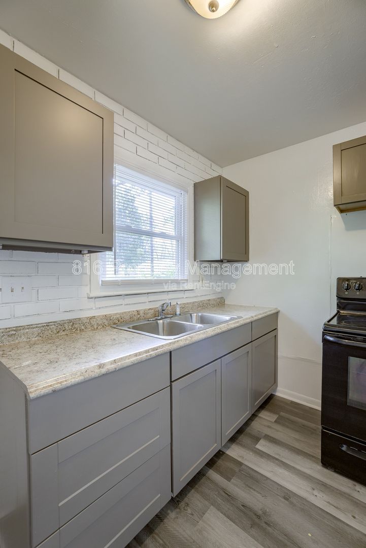 Gallery Image 8