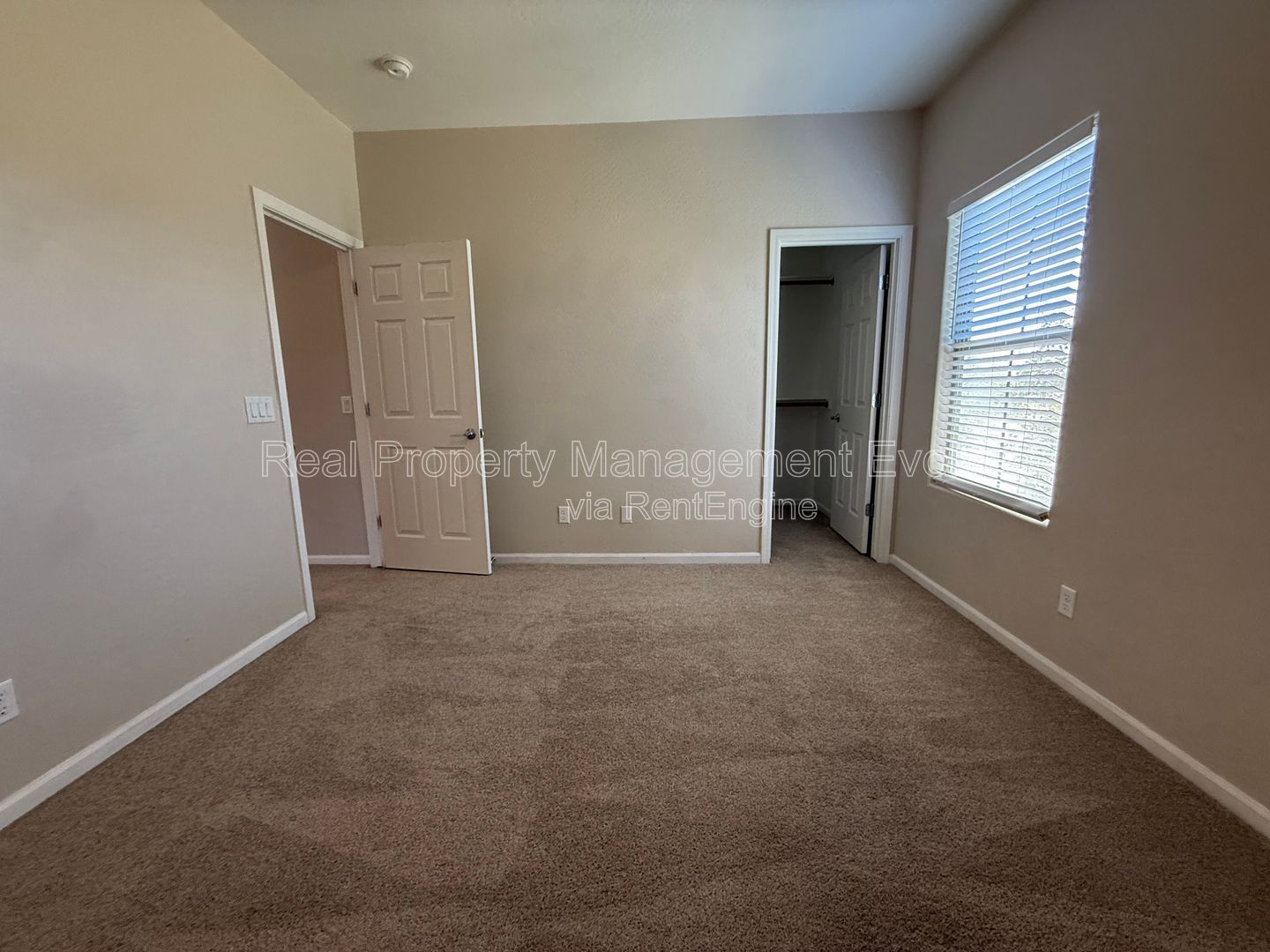 Gallery Image 34