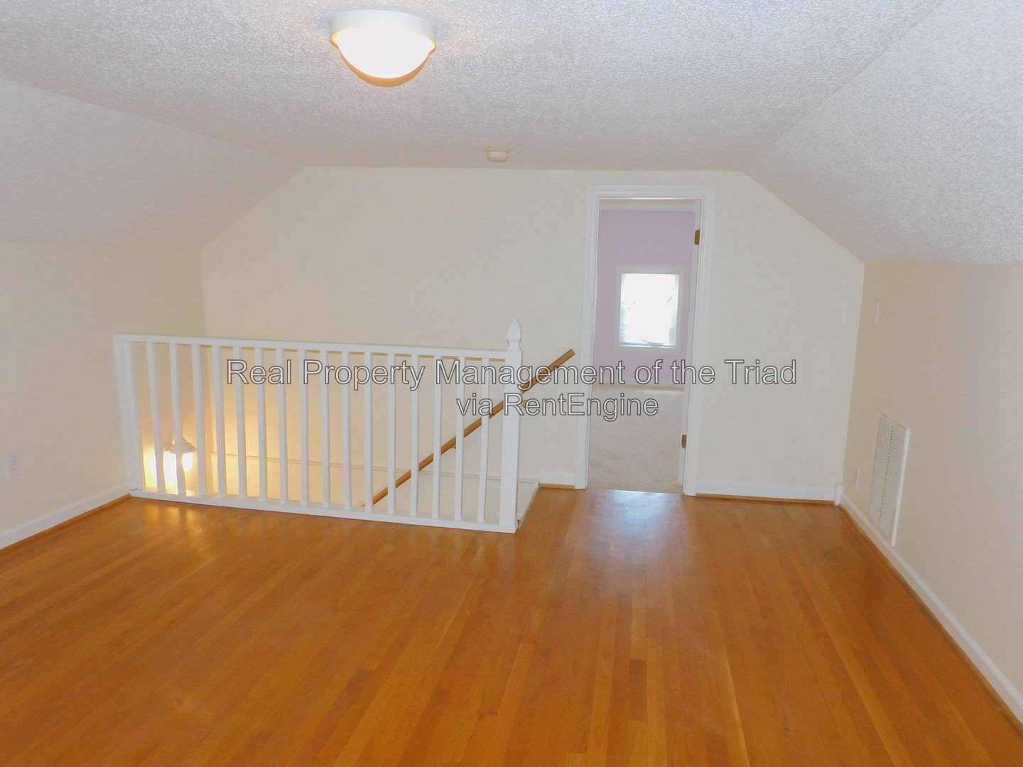 Gallery Image 16