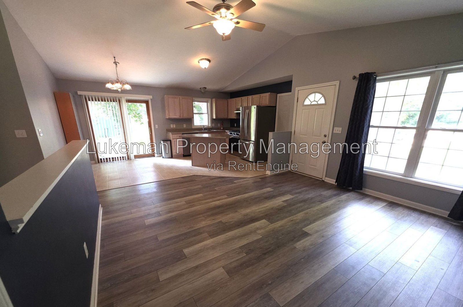 Gallery Image 0