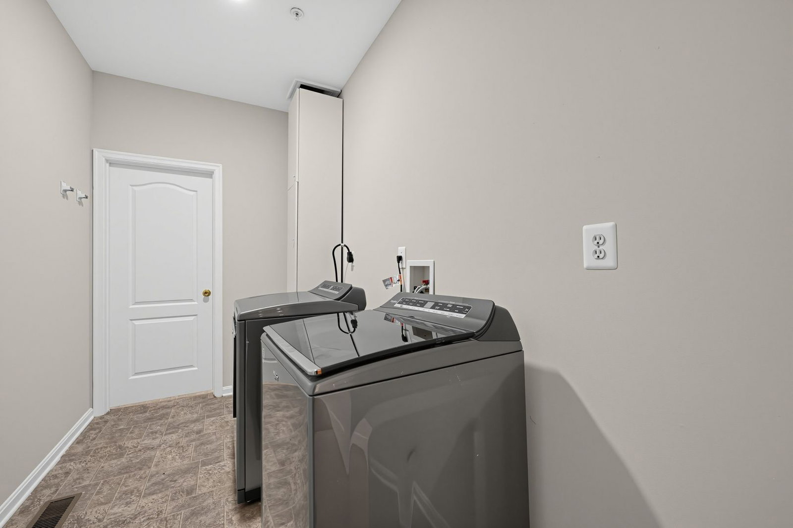 Gallery Image 17